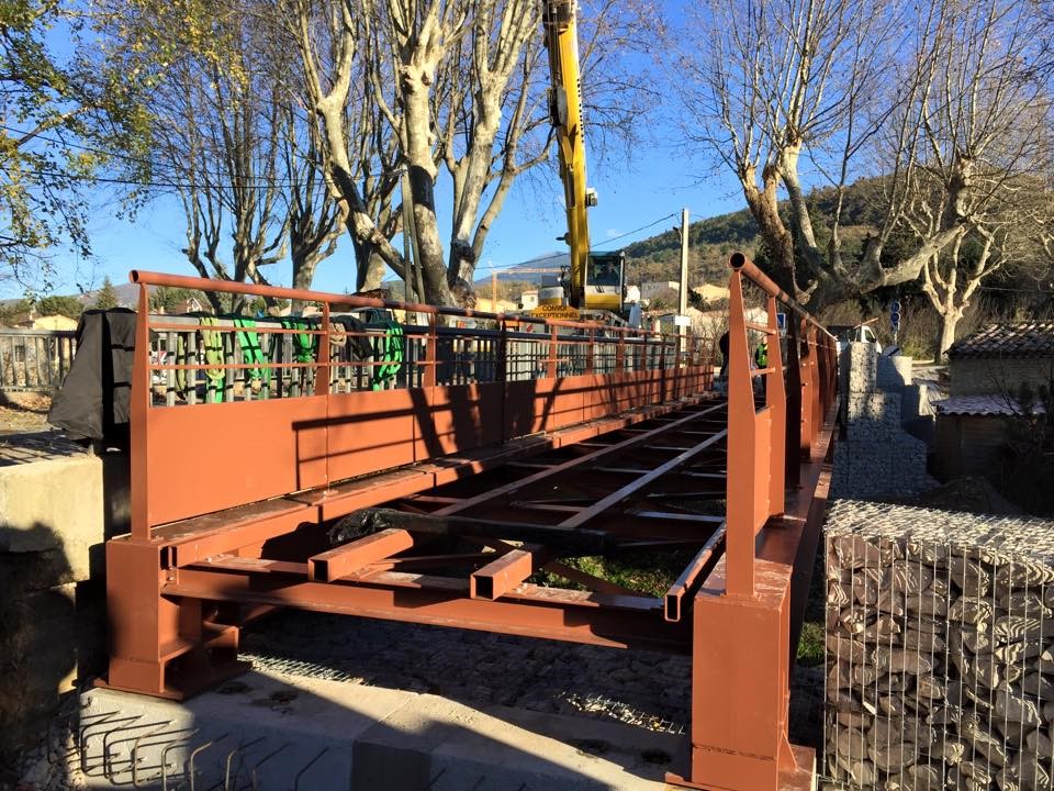 escalier metallique vaucluse